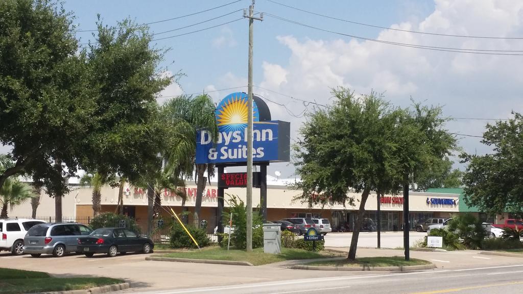Days Inn & Suites By Wyndham Webster Nasa-Clearlake-Houston Dış mekan fotoğraf